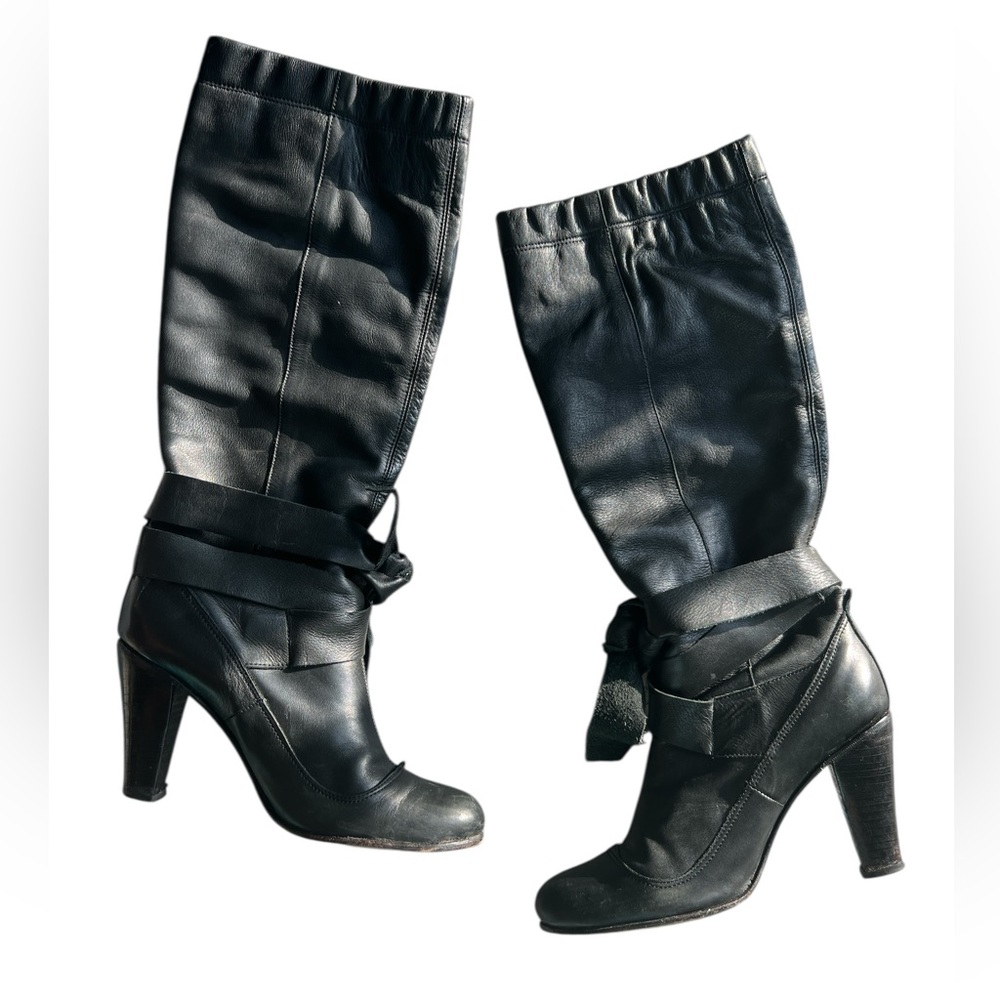 Elegant Black Leather Knee-High Boots Sz 7.5